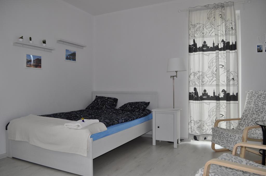 Apartament Scorpion Modlin Czosnów Екстериор снимка