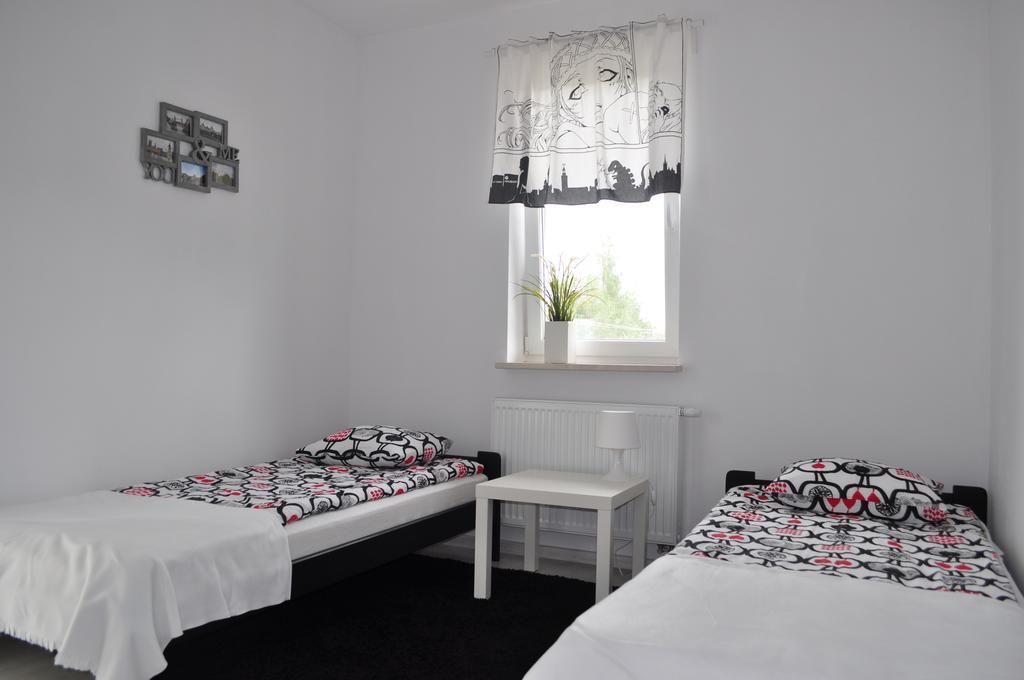 Apartament Scorpion Modlin Czosnów Екстериор снимка