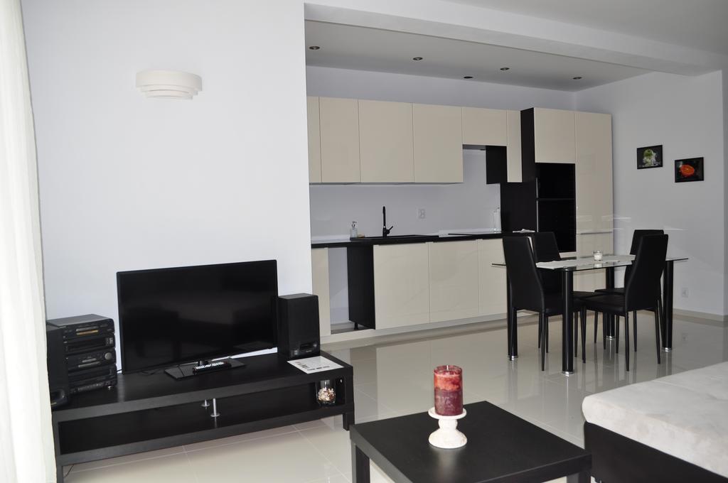 Apartament Scorpion Modlin Czosnów Екстериор снимка