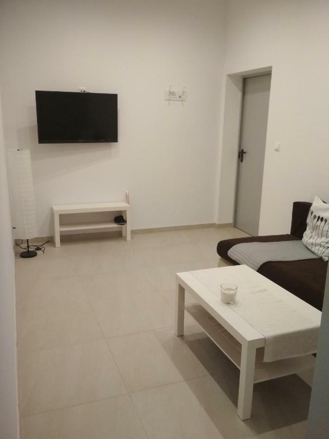 Apartament Scorpion Modlin Czosnów Екстериор снимка