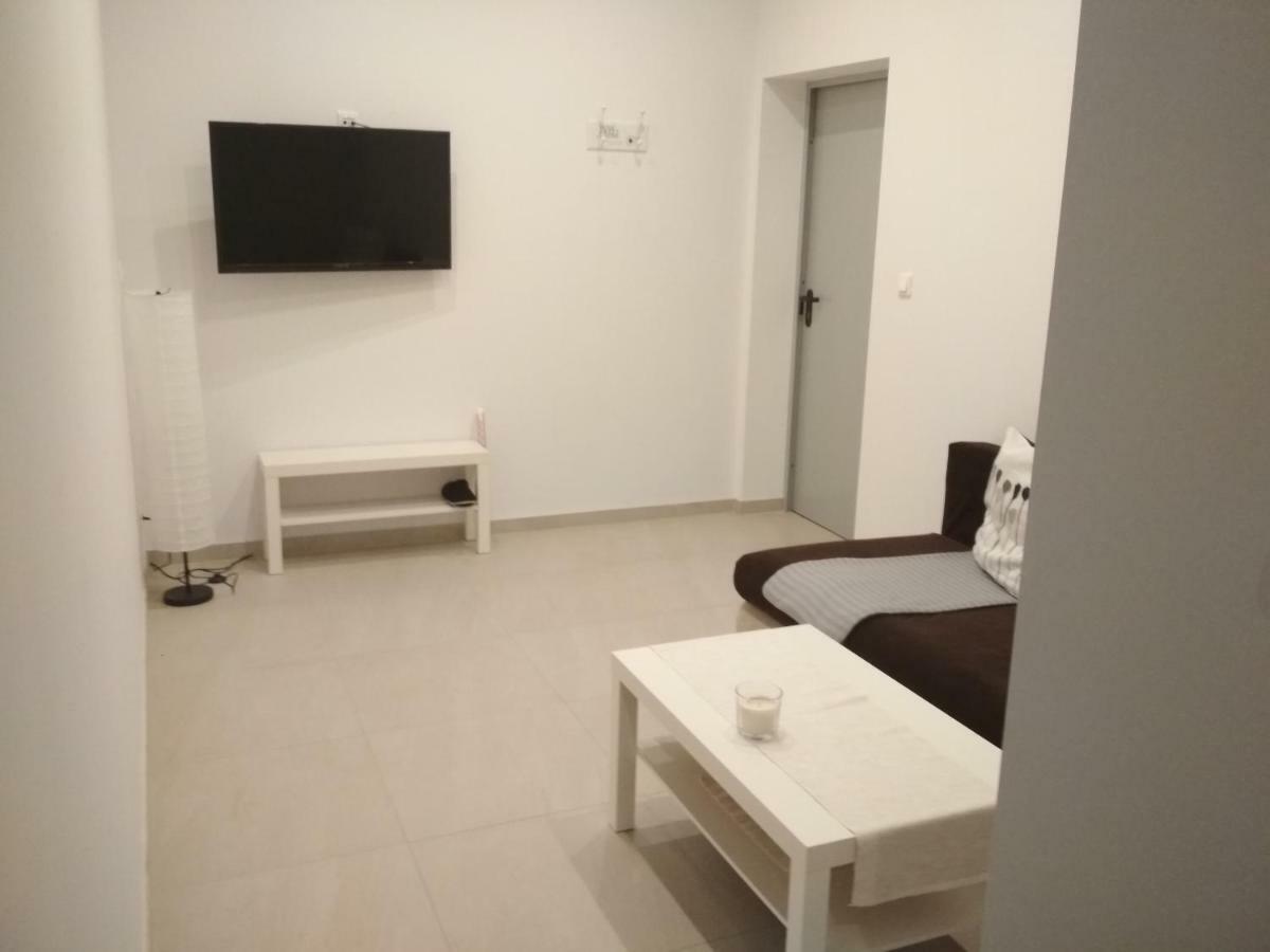 Apartament Scorpion Modlin Czosnów Екстериор снимка