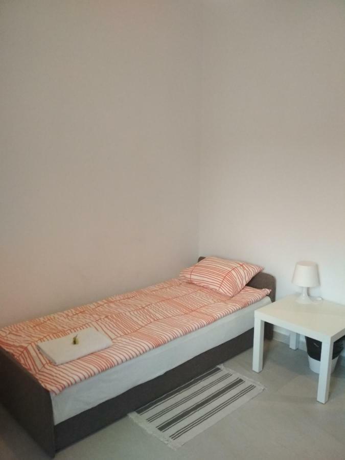 Apartament Scorpion Modlin Czosnów Екстериор снимка