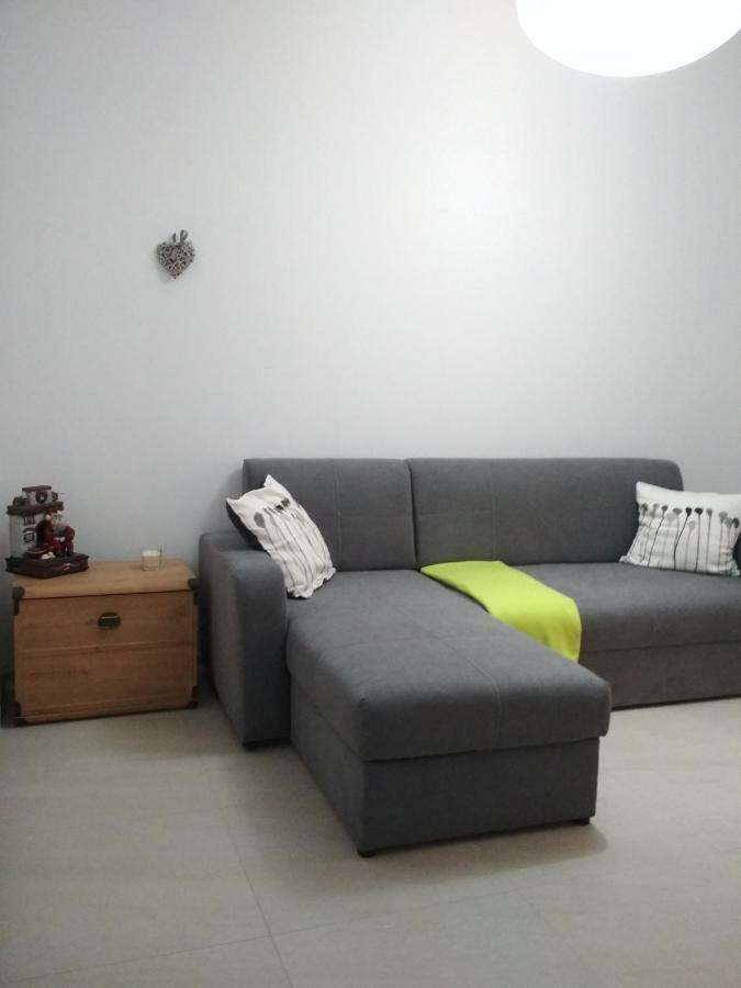 Apartament Scorpion Modlin Czosnów Екстериор снимка